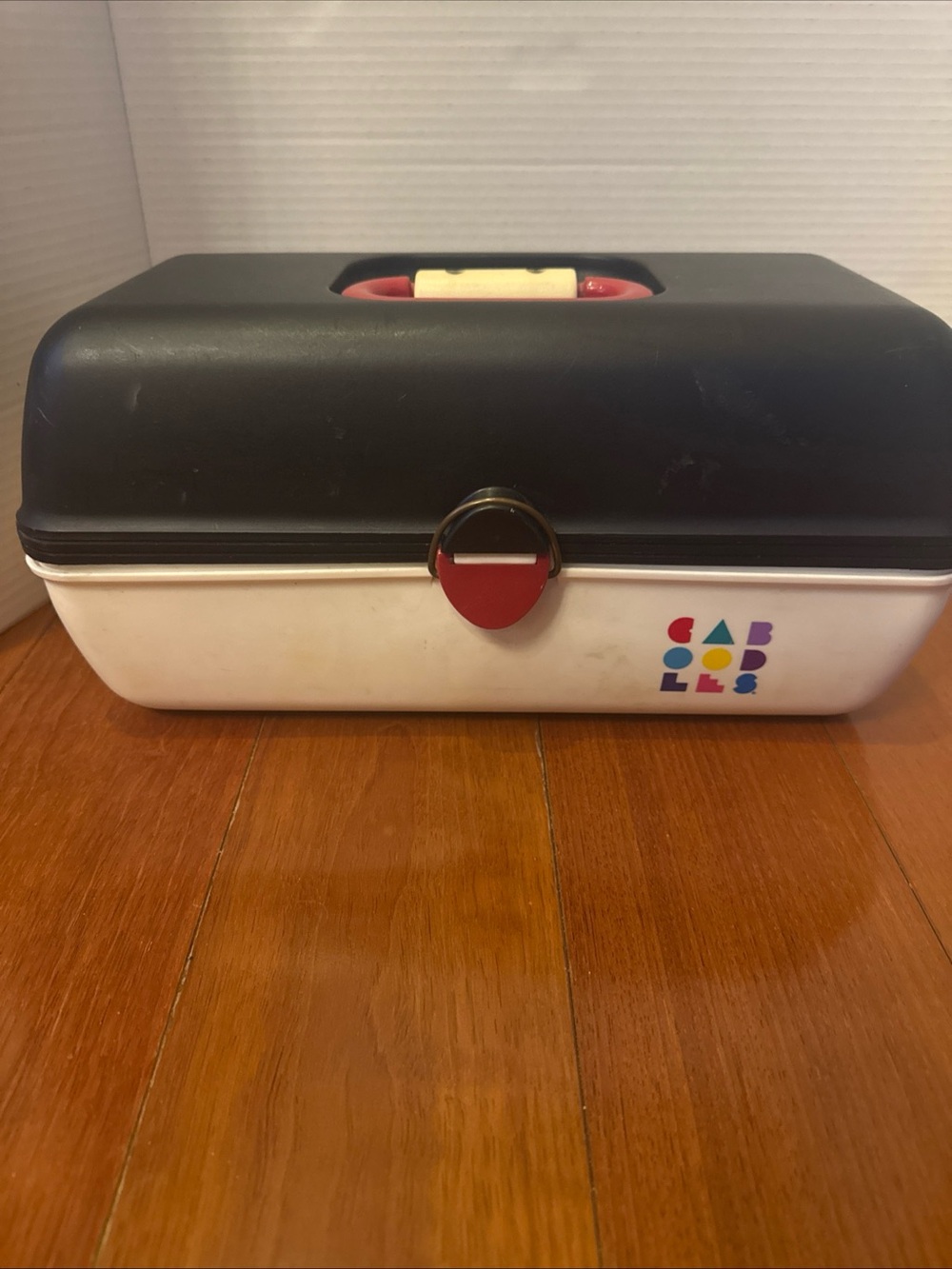 Vtg 90s Caboodles On-The-Go Girl Makeup Case Organizer Black White Red Latch.